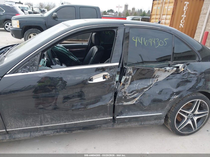 2014 Mercedes-benz C-klasse VIN WDDGF8AB3ER303259 IAAI salvage auction — LEFT & RIGHT, Salvage (Texas), sold $525 on 2026-07-28 (photo 6)