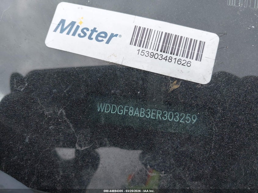 2014 Mercedes-benz C-klasse VIN WDDGF8AB3ER303259 IAAI salvage auction — LEFT & RIGHT, Salvage (Texas), sold $525 on 2026-07-28 (photo 9)