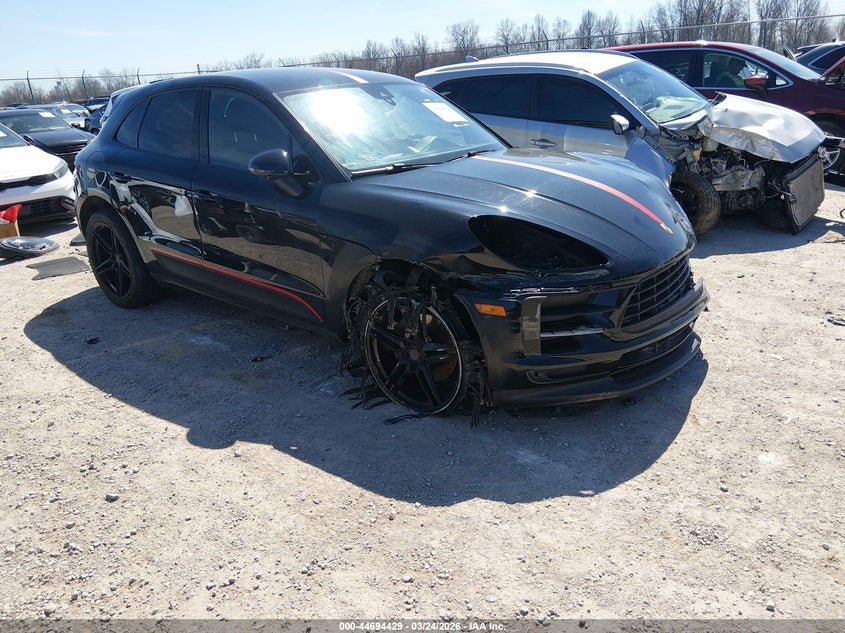 2019 Porsche Macan VIN WP1AA2A52KLB03203 IAAI salvage auction — FRONT END, Wait Title, sold $5,900 on 2026-07-13 (photo 1)