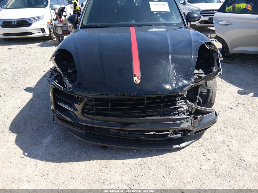 2019 Porsche Macan VIN WP1AA2A52KLB03203 IAAI salvage auction — FRONT END, Wait Title, sold $5,900 on 2026-07-13 (photo 6)