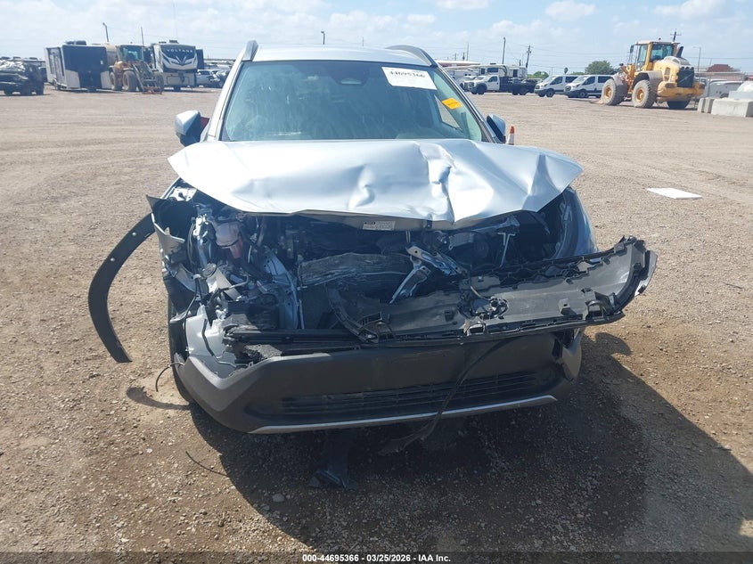 2024 Toyota Corolla cross VIN 7MUCAABG5RV086142 IAAI salvage auction — REAR END, Salvage (Texas), sold $3,950 on 2026-07-15 (photo 6)