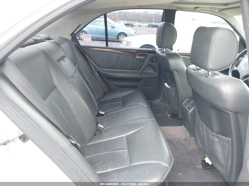 1999 Mercedes-benz E-klasse VIN WDBJF65H0XA843087 IAAI salvage auction — FRONT & REAR, Salvage (New Jersey), sold $475 on 2026-07-13 (photo 8)