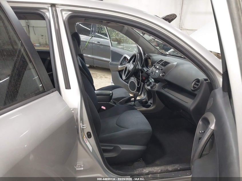 2008 Toyota Rav 4 VIN JTMBD32V386076411 IAAI salvage auction — RIGHT FRONT, Salvage (New Jersey), sold $125 on 2026-07-23 (photo 5)