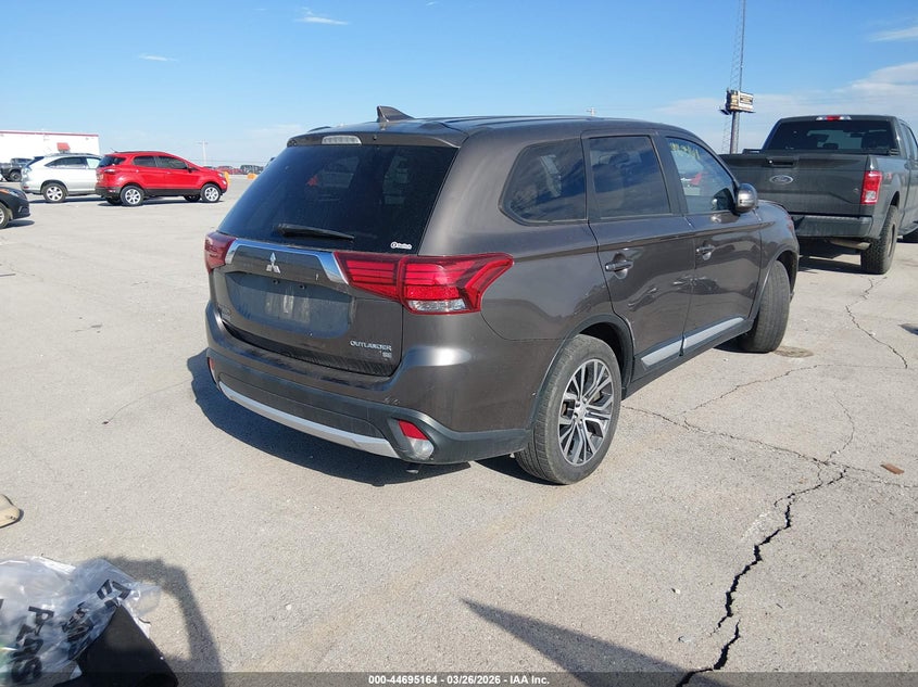 2018 Mitsubishi Outlander VIN JA4AD3A30JZ061200 IAAI salvage auction — FRONT END, Clear (Missouri), sold $2,850 on 2026-07-17 (photo 4)