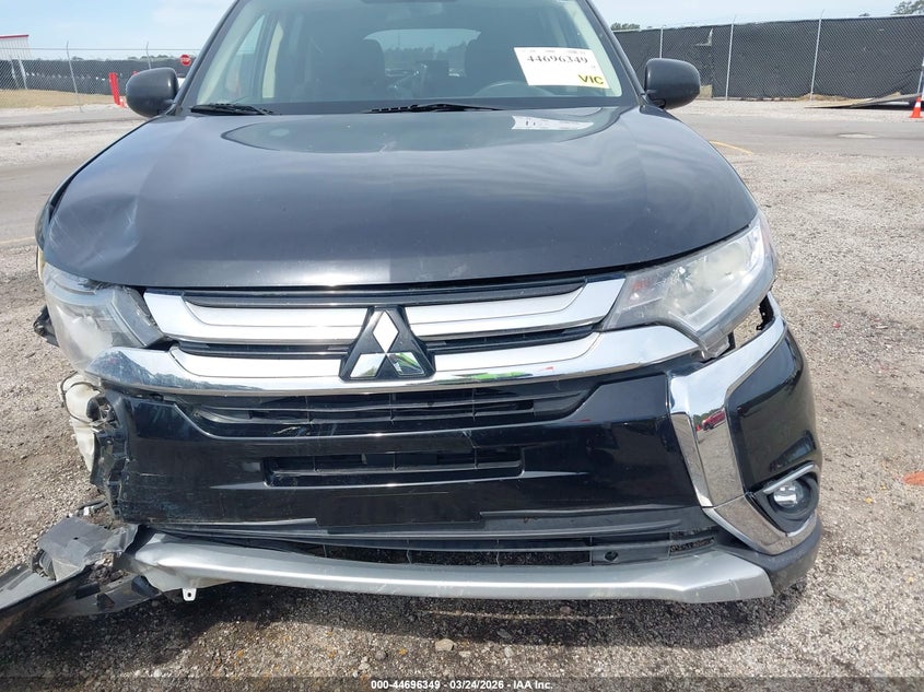 2018 Mitsubishi Outlander VIN JA4AD2A33JZ001468 IAAI salvage auction — FRONT END, Wait Title, sold $2,700 on 2026-07-29 (photo 6)