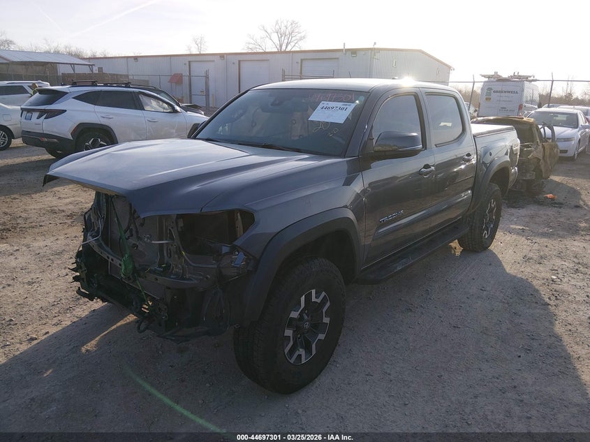 2021 Toyota Tacoma VIN 5TFCZ5AN0MX272846 IAAI salvage auction — FRONT END, Wait Title, sold $10,400 on 2026-07-29 (photo 2)