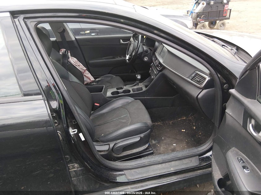 2018 Kia Optima VIN 5XXGT4L30JG245836 IAAI salvage auction — RIGHT SIDE, Wait Title, sold $925 on 2026-07-23 (photo 5)