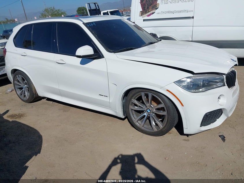 2018 BMW X5 VIN 5UXKR0C50JL075270 IAAI salvage auction — LEFT FRONT, Wait Title, sold $9,200 on 2026-07-15 (photo 1)