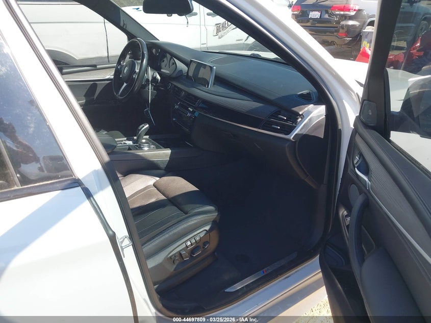 2018 BMW X5 VIN 5UXKR0C50JL075270 IAAI salvage auction — LEFT FRONT, Wait Title, sold $9,200 on 2026-07-15 (photo 5)