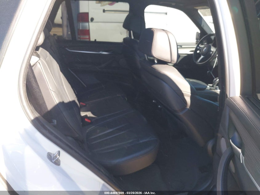 2018 BMW X5 VIN 5UXKR0C50JL075270 IAAI salvage auction — LEFT FRONT, Wait Title, sold $9,200 on 2026-07-15 (photo 8)