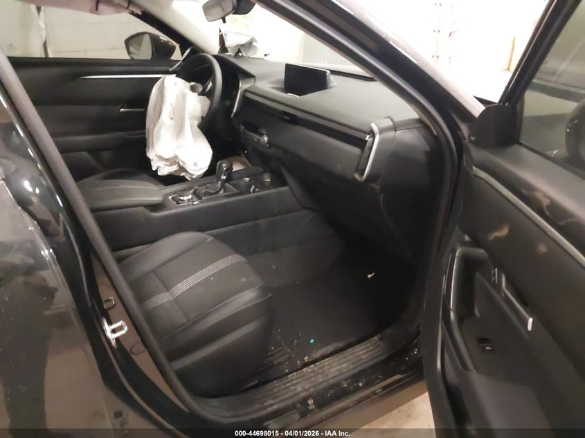2025 Mazda Cx-50 VIN 7MMVABDM8SN329823 IAAI salvage auction — FRONT END, Salvage (Minnesota), sold $7,100 on 2026-08-02 (photo 5)