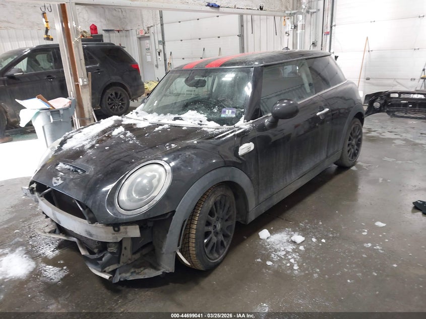 2014 Mini Hard top VIN WMWXM7C53ET985772 IAAI salvage auction — FRONT END, Wait Title, sold $200 on 2026-07-10 (photo 2)