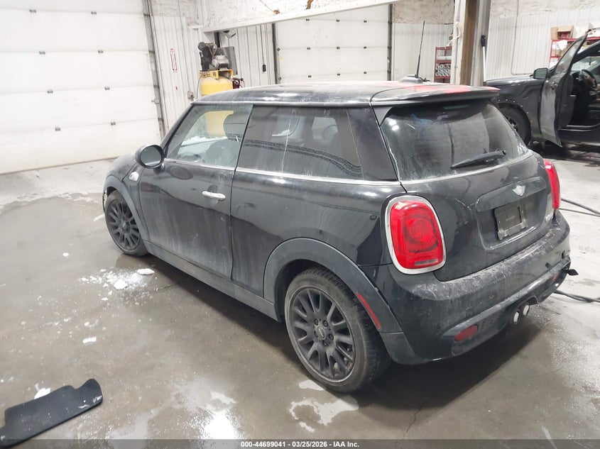 2014 Mini Hard top VIN WMWXM7C53ET985772 IAAI salvage auction — FRONT END, Wait Title, sold $200 on 2026-07-10 (photo 3)