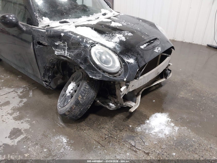 2014 Mini Hard top VIN WMWXM7C53ET985772 IAAI salvage auction — FRONT END, Wait Title, sold $200 on 2026-07-10 (photo 6)