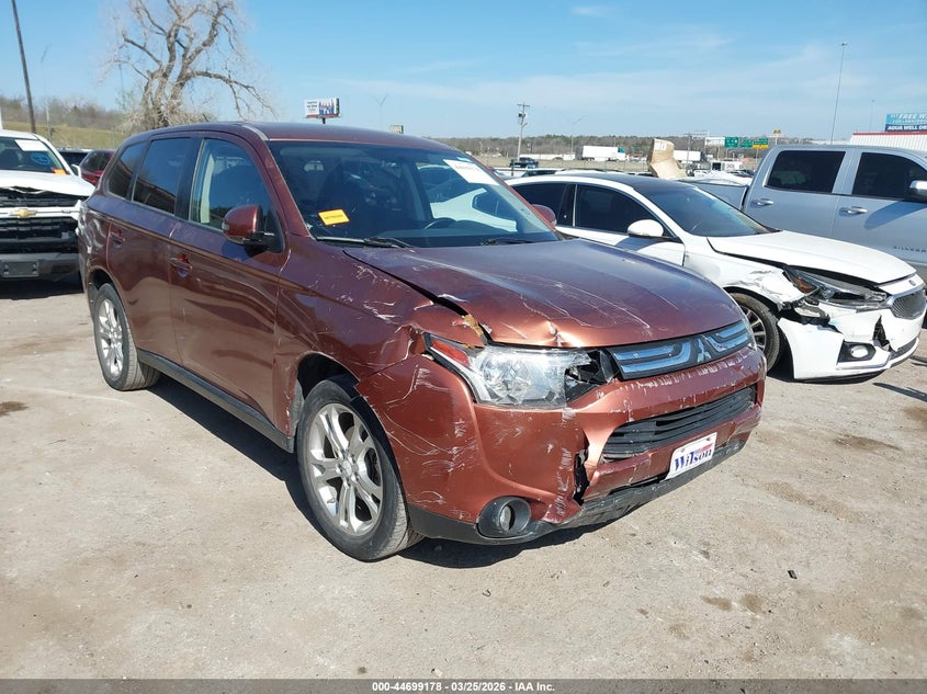 2014 Mitsubishi Outlander VIN JA4AD3A34EZ012085 IAAI salvage auction — RIGHT FRONT, Clear (Oklahoma), sold $875 on 2026-07-22 (photo 1)