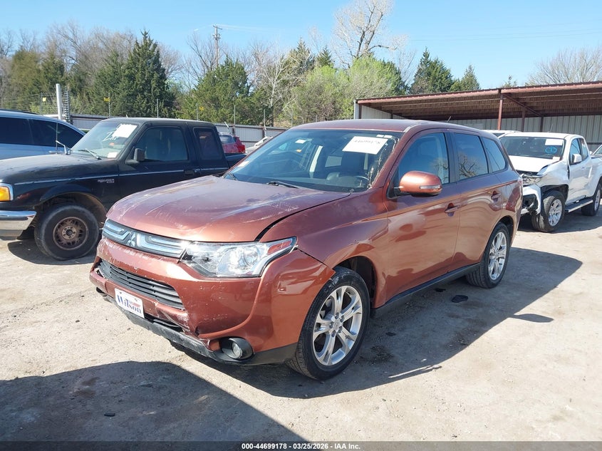 2014 Mitsubishi Outlander VIN JA4AD3A34EZ012085 IAAI salvage auction — RIGHT FRONT, Clear (Oklahoma), sold $875 on 2026-07-22 (photo 2)