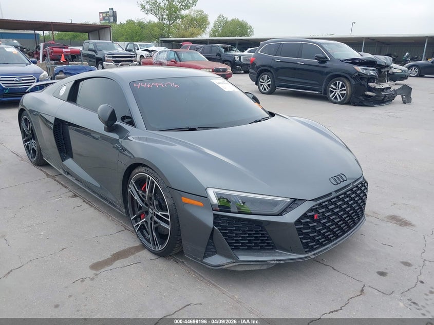 2020 Audi R8 VIN WUAKBAFX5L7900209 IAAI salvage auction — WATER/FLOOD, Salvage (Missouri), sold $134,500 on 2026-07-15 (photo 1)