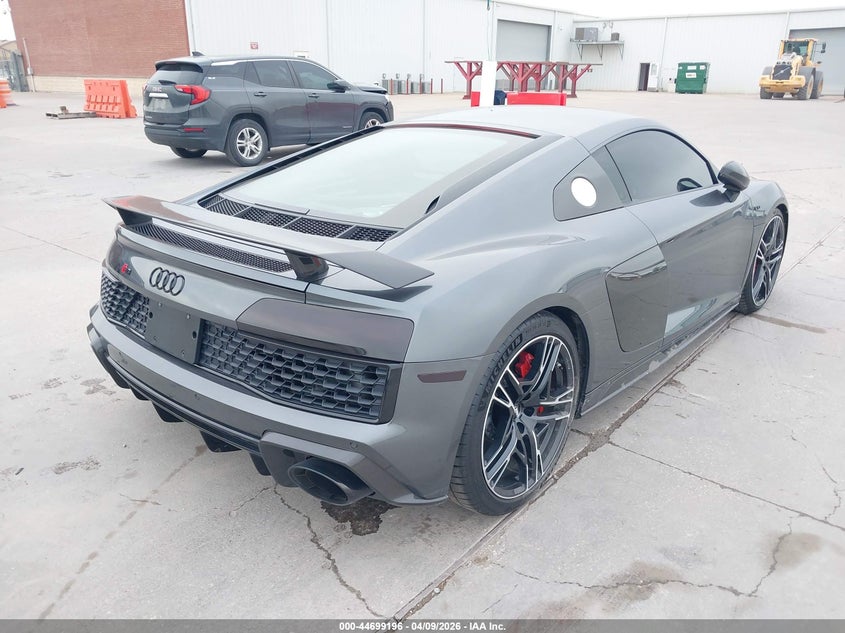 2020 Audi R8 VIN WUAKBAFX5L7900209 IAAI salvage auction — WATER/FLOOD, Salvage (Missouri), sold $134,500 on 2026-07-15 (photo 4)