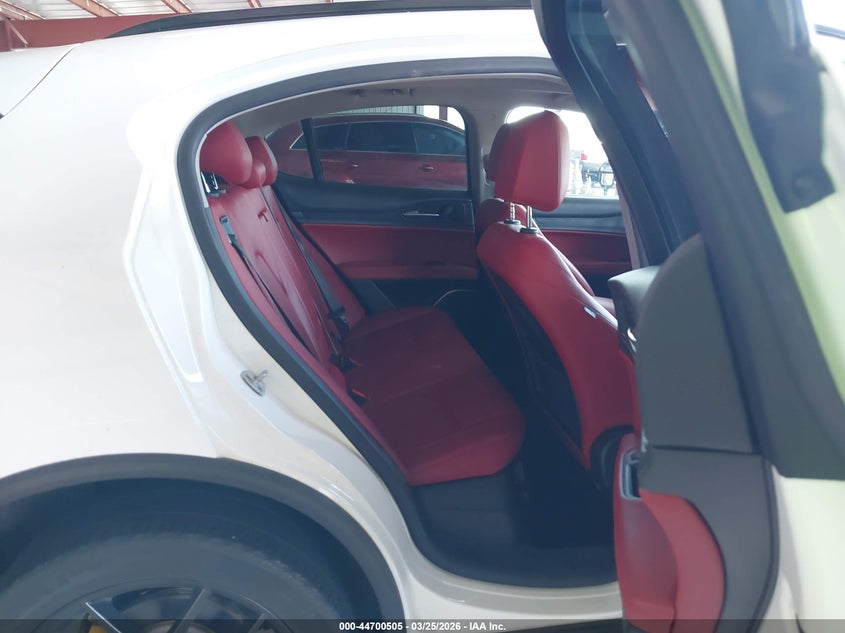 2019 Alfa romeo Stelvio VIN ZASPAKAN6K7C70000 IAAI salvage auction — FRONT END, Salvage Title (California), sold $6,725 on 2026-07-07 (photo 8)