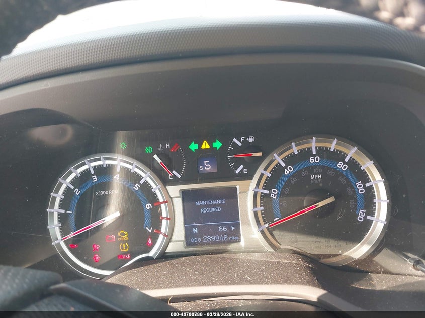 2015 Toyota 4runner VIN JTEZU5JR5F5093028 IAAI salvage auction — FRONT END, Rebuildable (Florida), sold $5,100 on 2026-07-23 (photo 7)