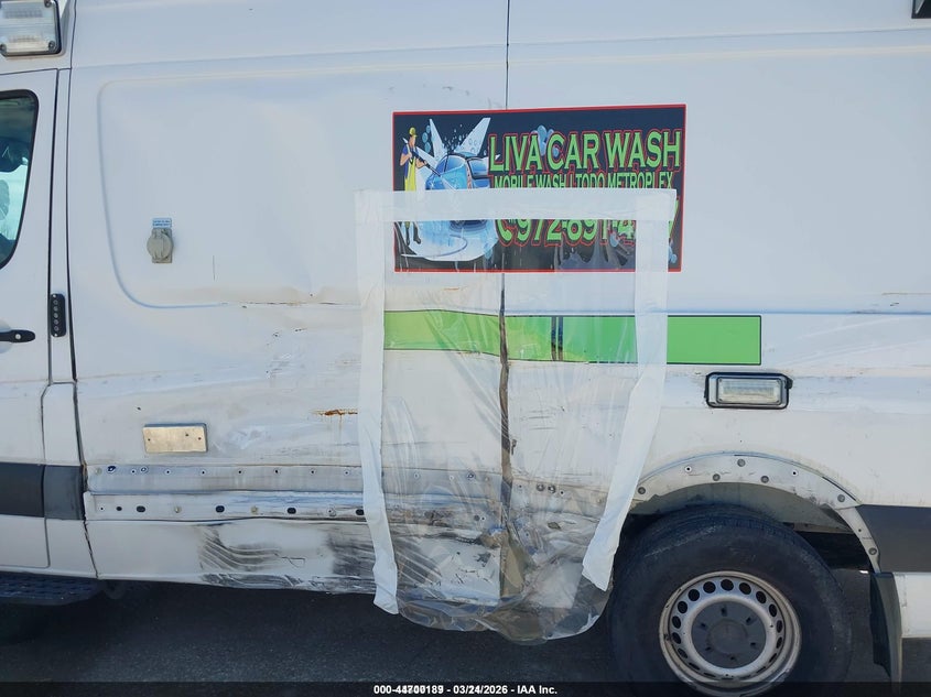 2017 Mercedes-benz Sprinter VIN WD3PE7CD9HP386986 IAAI salvage auction — LEFT SIDE, Wait Title, sold $2,300 on 2026-07-22 (photo 6)