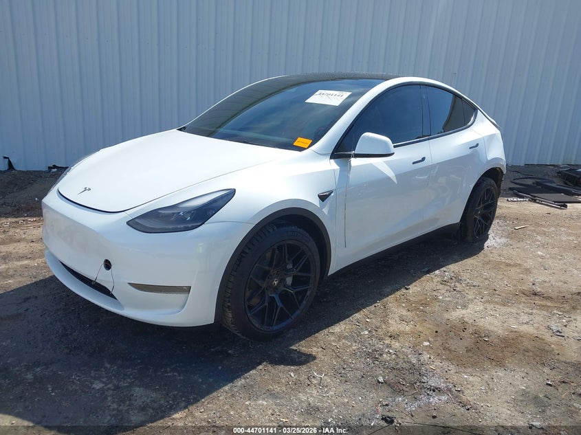 2023 Tesla Model y VIN 7SAYGDEE3PF706419 IAAI salvage auction — REAR END, Clear (Oklahoma), sold $12,600 on 2026-07-29 (photo 2)