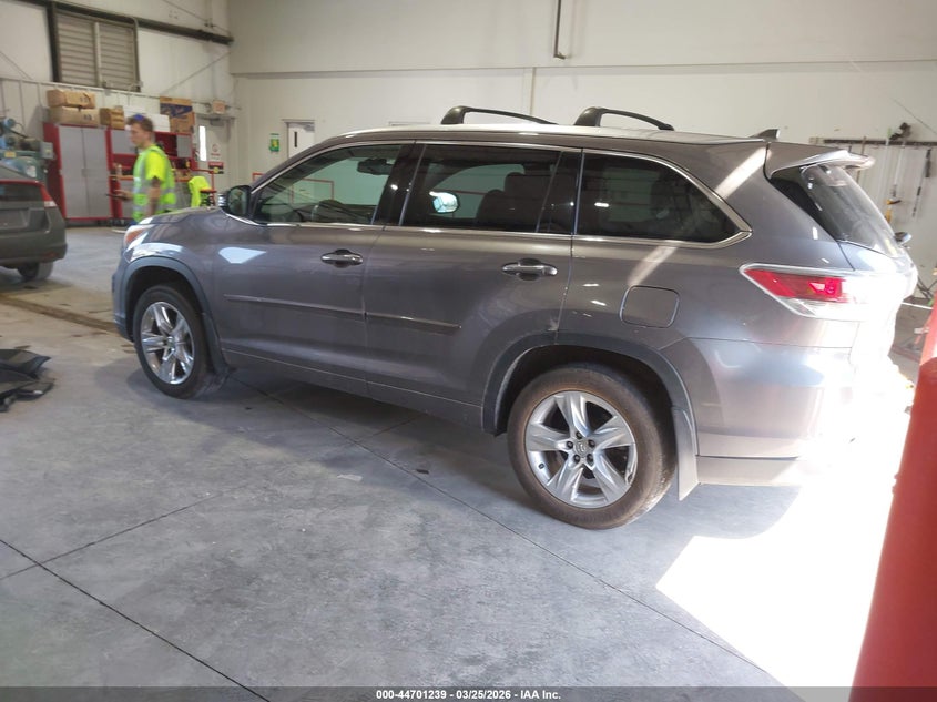 2015 Toyota Highlander VIN 5TDDKRFH5FS124297 IAAI salvage auction — RIGHT REAR, Clear (Missouri), sold $7,350 on 2026-07-20 (photo 3)