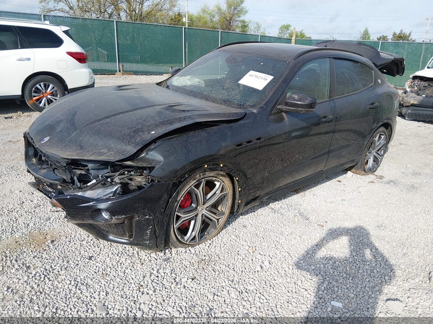 2019 Maserati Levante VIN ZN661ZUA5KX323144 IAAI salvage auction — LEFT FRONT, Salvage (Kentucky), sold $8,900 on 2026-08-03 (photo 2)