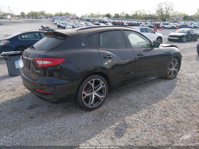 2019 Maserati Levante VIN ZN661ZUA5KX323144 IAAI salvage auction — LEFT FRONT, Salvage (Kentucky), sold $8,900 on 2026-08-03 (photo 4)