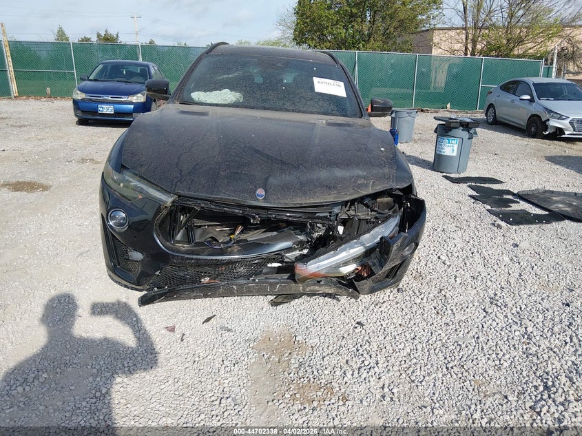 2019 Maserati Levante VIN ZN661ZUA5KX323144 IAAI salvage auction — LEFT FRONT, Salvage (Kentucky), sold $8,900 on 2026-08-03 (photo 6)