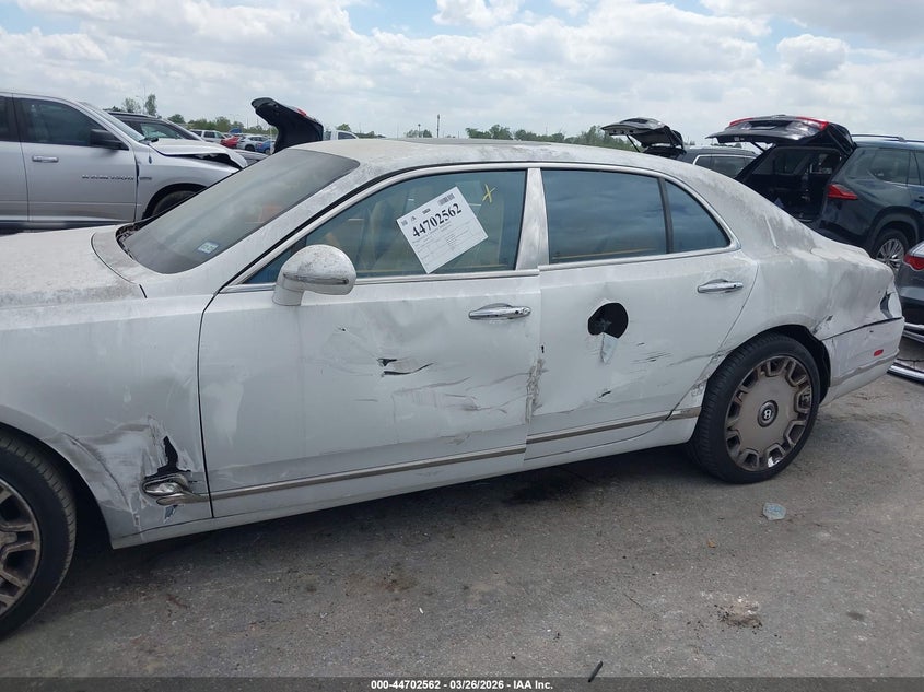 2014 Bentley Mulsanne VIN SCBBB7ZH7EC018752 IAAI salvage auction — LEFT SIDE, Wait Title, sold $34,900 on 2026-09-23 (photo 6)
