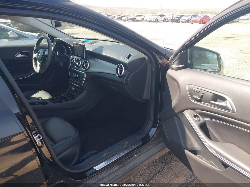 2015 Mercedes-benz Gla-klasse VIN WDCTG4EB3FJ172238 IAAI salvage auction — FRONT END, Clear (Oklahoma), sold $1,525 on 2026-07-28 (photo 5)