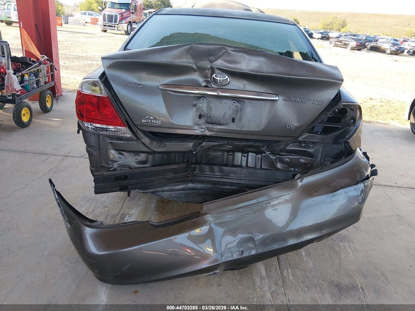 2006 Toyota Camry VIN JTDBF32K660169634 IAAI salvage auction — REAR END, Rebuildable (Florida), sold $500 on 2026-07-09 (photo 6)
