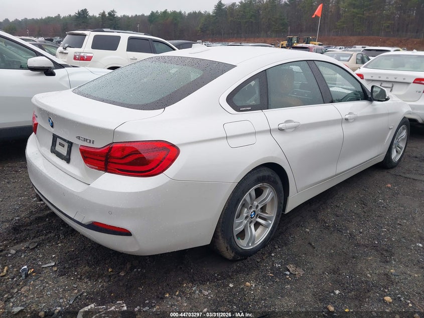 2018 BMW 4er VIN WBA4J3C50JBL03631 IAAI salvage auction — FRONT END, Clear (Massachusetts), sold $2,750 on 2026-07-10 (photo 4)