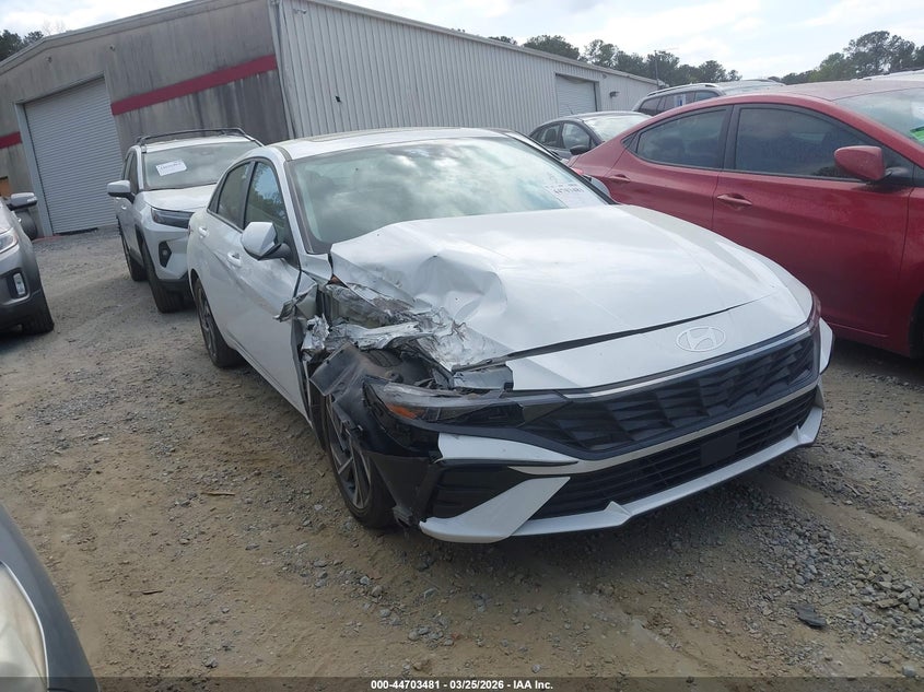 2025 Hyundai Elantra VIN KMHLP4DG3SU888810 IAAI salvage auction — RIGHT FRONT, Salvage (Georgia), sold $5,600 on 2026-07-28 (photo 1)