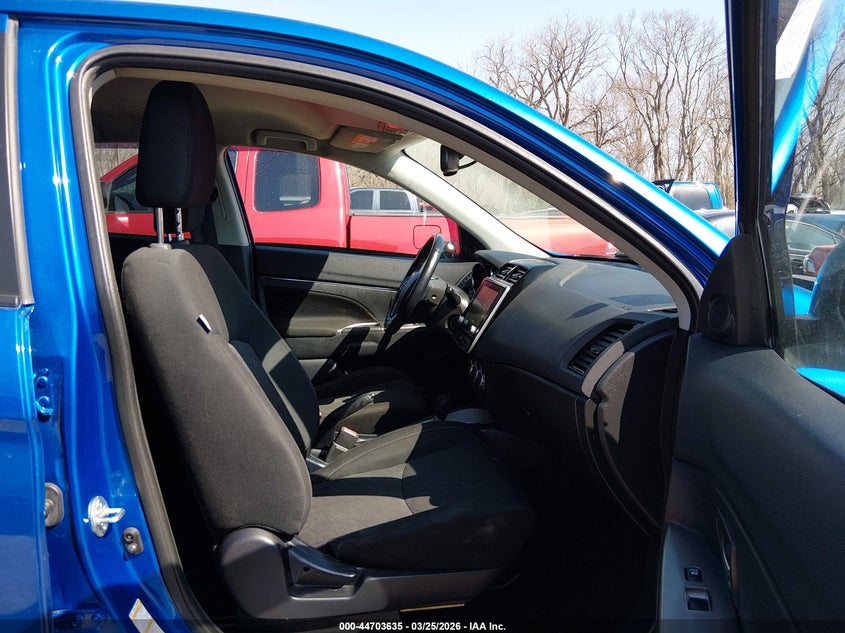 2021 Mitsubishi Outlander VIN JA4ARUAU4MU029643 IAAI salvage auction — LEFT SIDE, Salvage (Virginia), sold $3,950 on 2026-07-29 (photo 5)