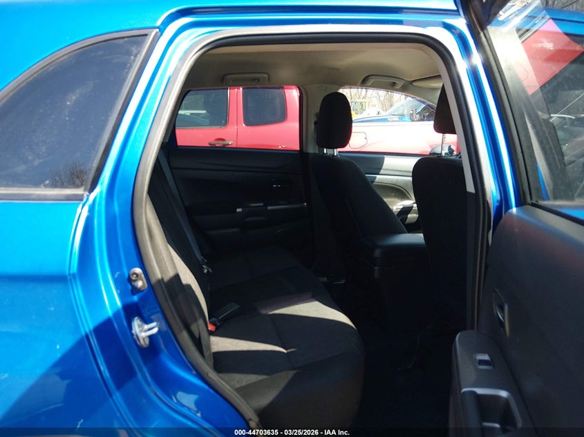 2021 Mitsubishi Outlander VIN JA4ARUAU4MU029643 IAAI salvage auction — LEFT SIDE, Salvage (Virginia), sold $3,950 on 2026-07-29 (photo 8)