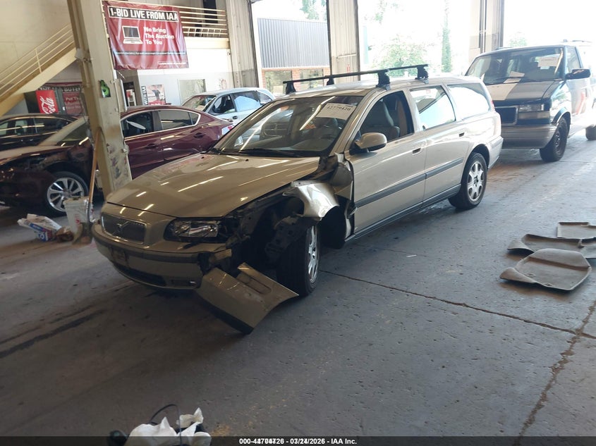 2002 Volvo V70 VIN YV1SW53D021179196 IAAI salvage auction — FRONT END, Salvage (Oregon), sold $25 on 2026-07-16 (photo 2)