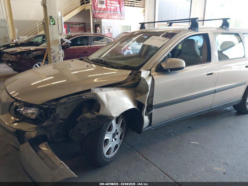 2002 Volvo V70 VIN YV1SW53D021179196 IAAI salvage auction — FRONT END, Salvage (Oregon), sold $25 on 2026-07-16 (photo 6)