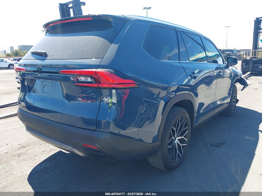 2024 Toyota Highlander VIN 5TDAAAA53RS007231 IAAI salvage auction — Unknown, Salvage Certificate (California), sold $17,800 on 2026-05-01 (photo 4)