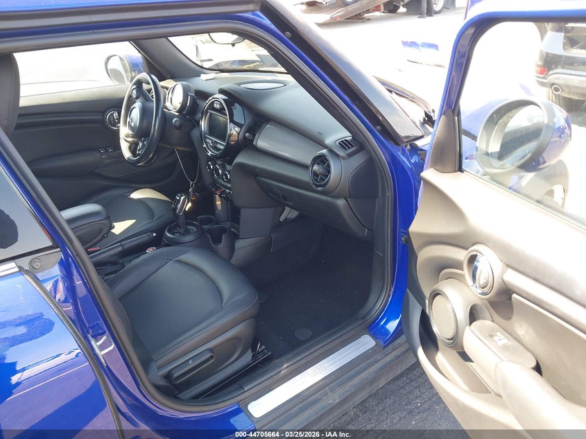 2021 Mini Hard top VIN WMWXU7C09M2N55494 IAAI salvage auction — FRONT END, Rebuildable (Florida), sold $2,800 on 2026-07-09 (photo 5)