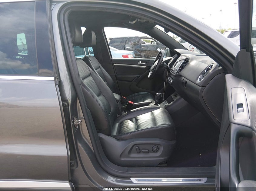 2014 Volkswagen Tiguan VIN WVGBV3AX1EW010480 IAAI salvage auction — FRONT END, Original (Texas), sold $825 on 2026-07-09 (photo 5)