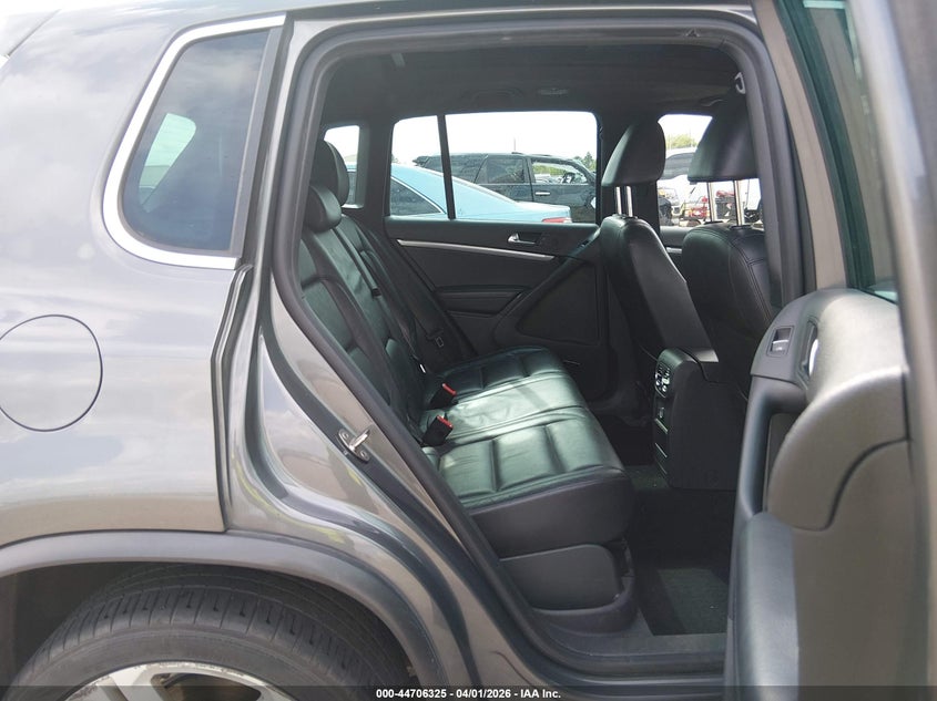 2014 Volkswagen Tiguan VIN WVGBV3AX1EW010480 IAAI salvage auction — FRONT END, Original (Texas), sold $825 on 2026-07-09 (photo 8)