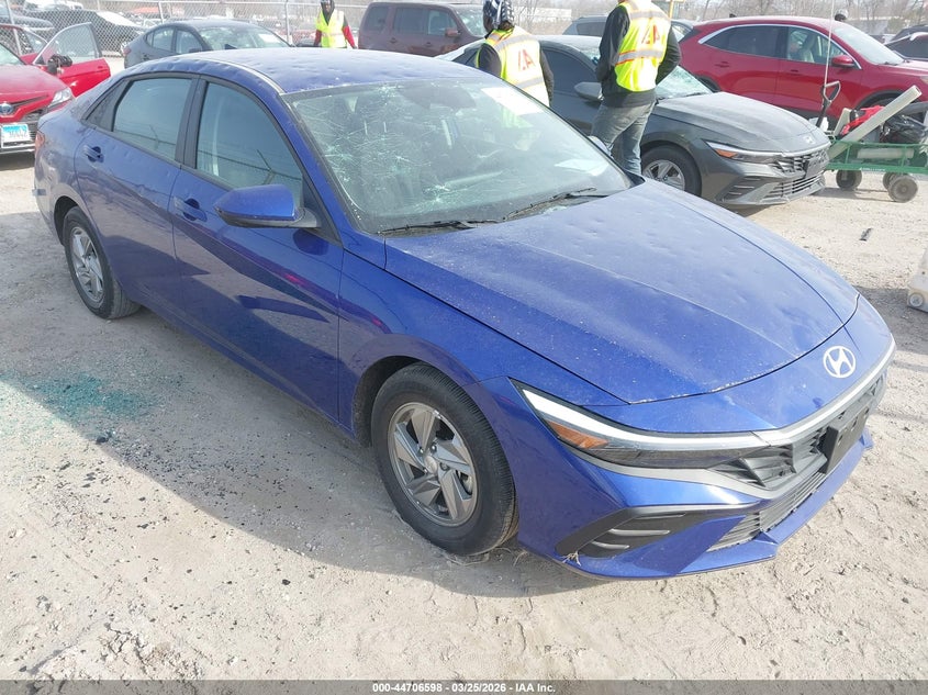2025 Hyundai Elantra VIN KMHLL4DG7SU991790 IAAI salvage auction — HAIL, Salvage (Illinois), sold $5,500 on 2026-07-07 (photo 1)