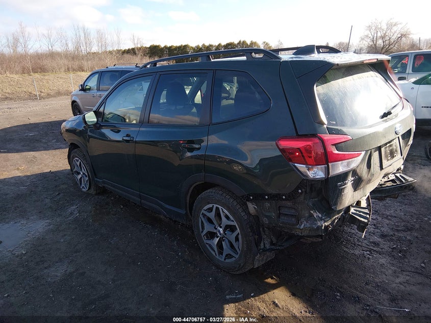 2023 Subaru Forester VIN JF2SKADC5PH477906 IAAI salvage auction — FRONT & REAR, Salvage (Vermont), sold $5,000 on 2026-07-16 (photo 3)