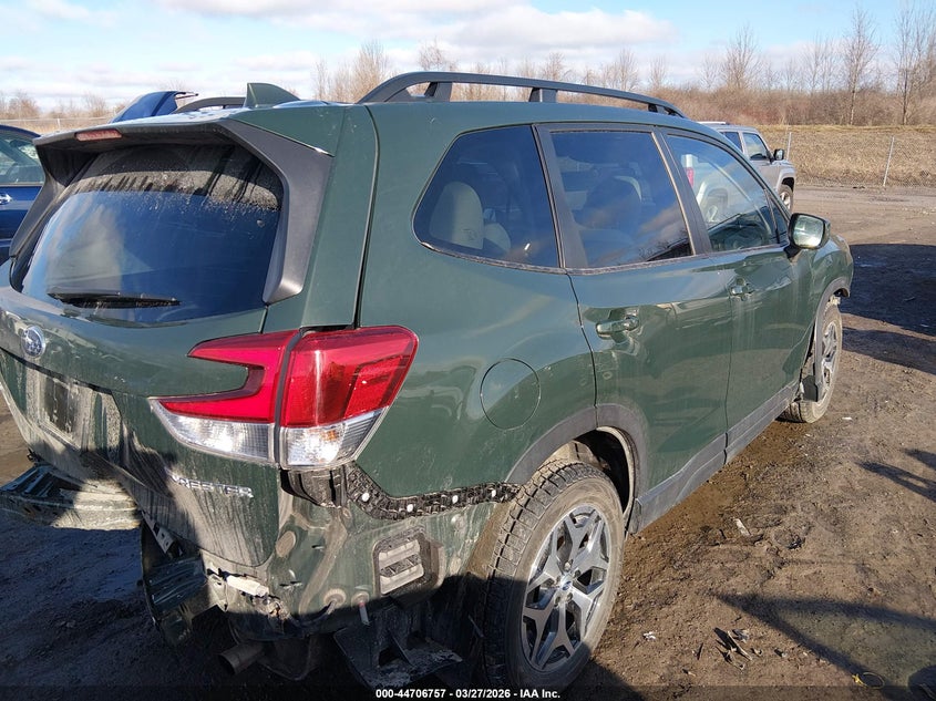 2023 Subaru Forester VIN JF2SKADC5PH477906 IAAI salvage auction — FRONT & REAR, Salvage (Vermont), sold $5,000 on 2026-07-16 (photo 4)