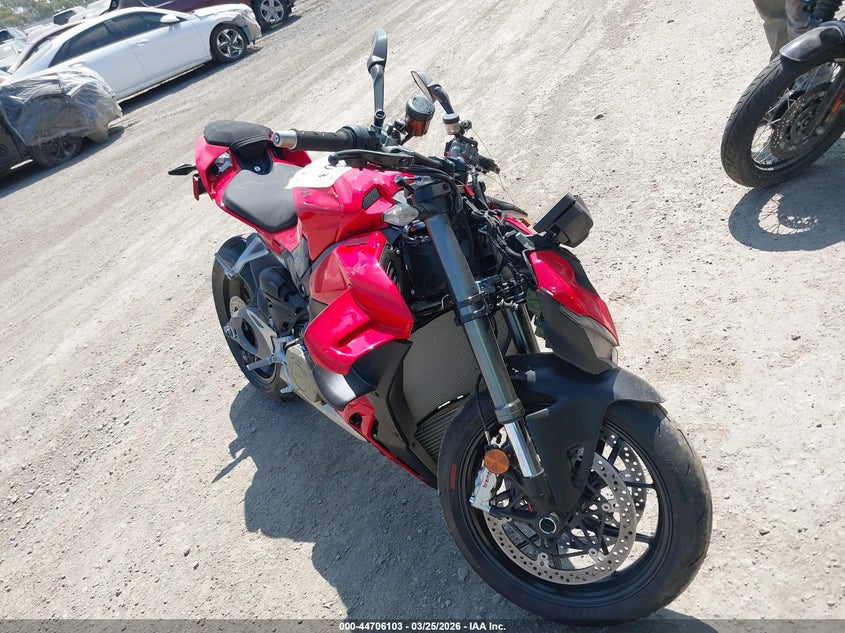 2026 Ducati Streetfighter VIN ZDMFAK6W4TB001745 IAAI salvage auction — FRONT & REAR, Wait Title, sold $13,050 on 2026-08-05 (photo 1)