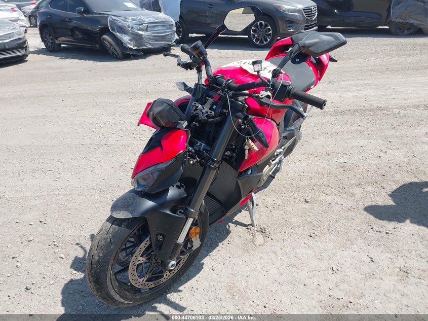 2026 Ducati Streetfighter VIN ZDMFAK6W4TB001745 IAAI salvage auction — FRONT & REAR, Wait Title, sold $13,050 on 2026-08-05 (photo 2)