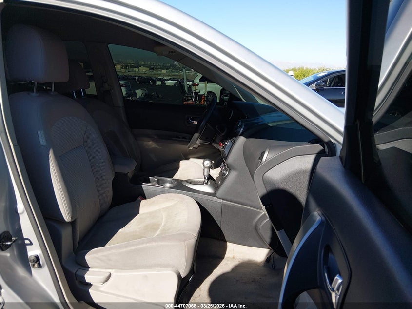 2010 Nissan Rogue VIN JN8AS5MT8AW005126 IAAI salvage auction — FRONT END, Salvage (Nevada), sold $525 on 2026-07-17 (photo 5)