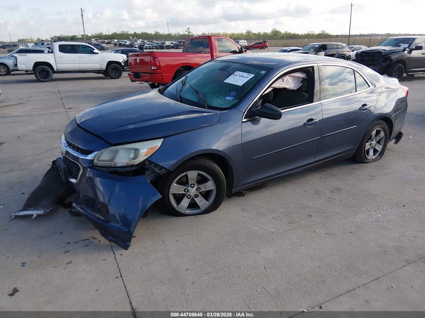 2015 Chevrolet Malibu VIN 1G11B5SLXFF117988 IAAI salvage auction — FRONT & REAR, Salvage (Texas), sold $550 on 2026-07-10 (photo 2)